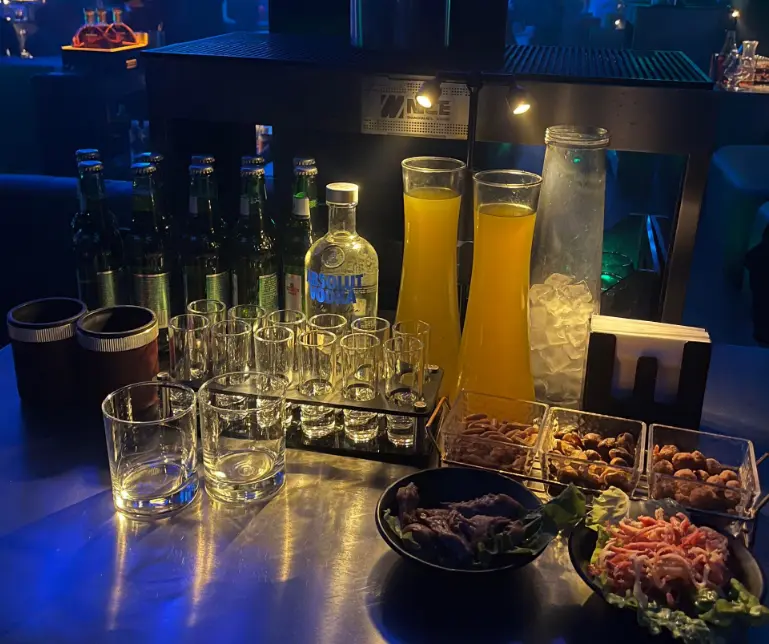 qq叫小妹快餐(小妹快餐社交平台优化标题)